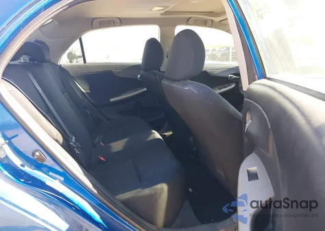 2010 Toyota Corolla S z USA, uszkodzony, nr VIN 1NXBU4EE3AZ223650